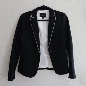 Banana Republic Blazer - Size 2 - Classic Fit
